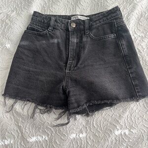 Zara Women's Black Denim Shorts